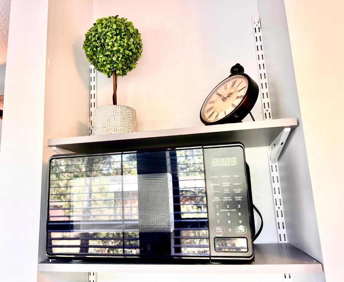 Upgraded, Stylish & Comfy 1 Bedroom/1 Bath Studio ペイソン エクステリア 写真