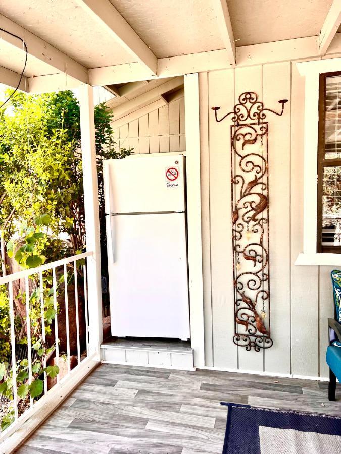 Upgraded, Stylish & Comfy 1 Bedroom/1 Bath Studio ペイソン エクステリア 写真